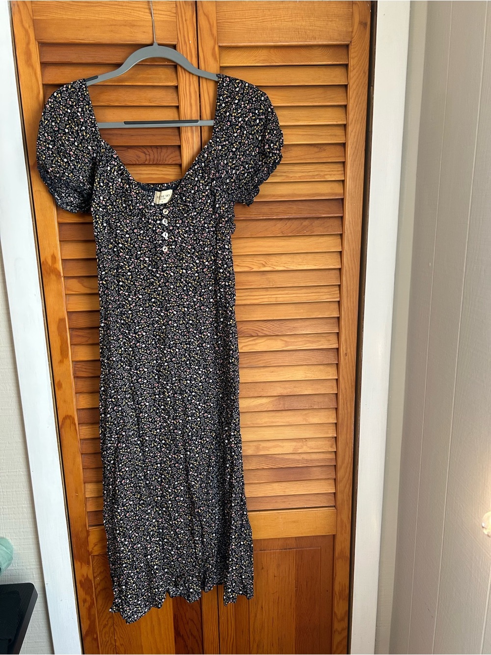 Black Floral Puff-Sleeve Midi Dress with Button Front